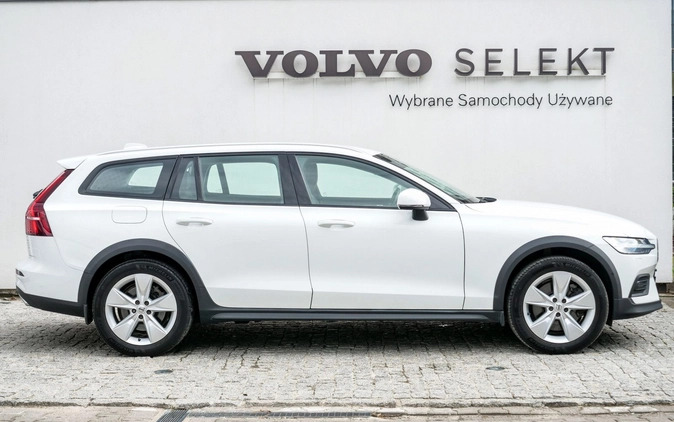 Volvo V60 Cross Country cena 144900 przebieg: 96700, rok produkcji 2020 z Słupsk małe 436